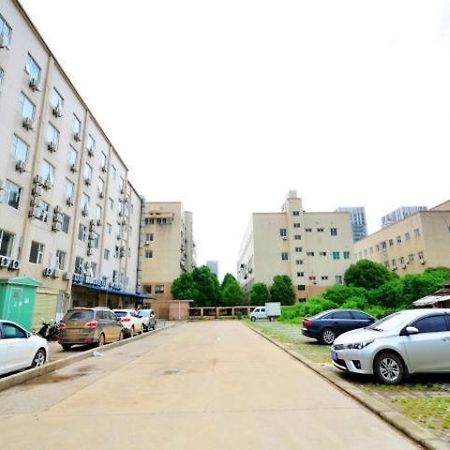 Jinjiang Inn Wuhan Optics Valley Avenue Gaoxiner Road Zewnętrze zdjęcie